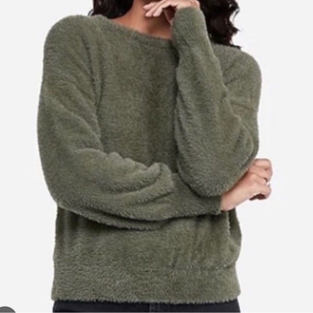Green Express Sweater - Soft!!!